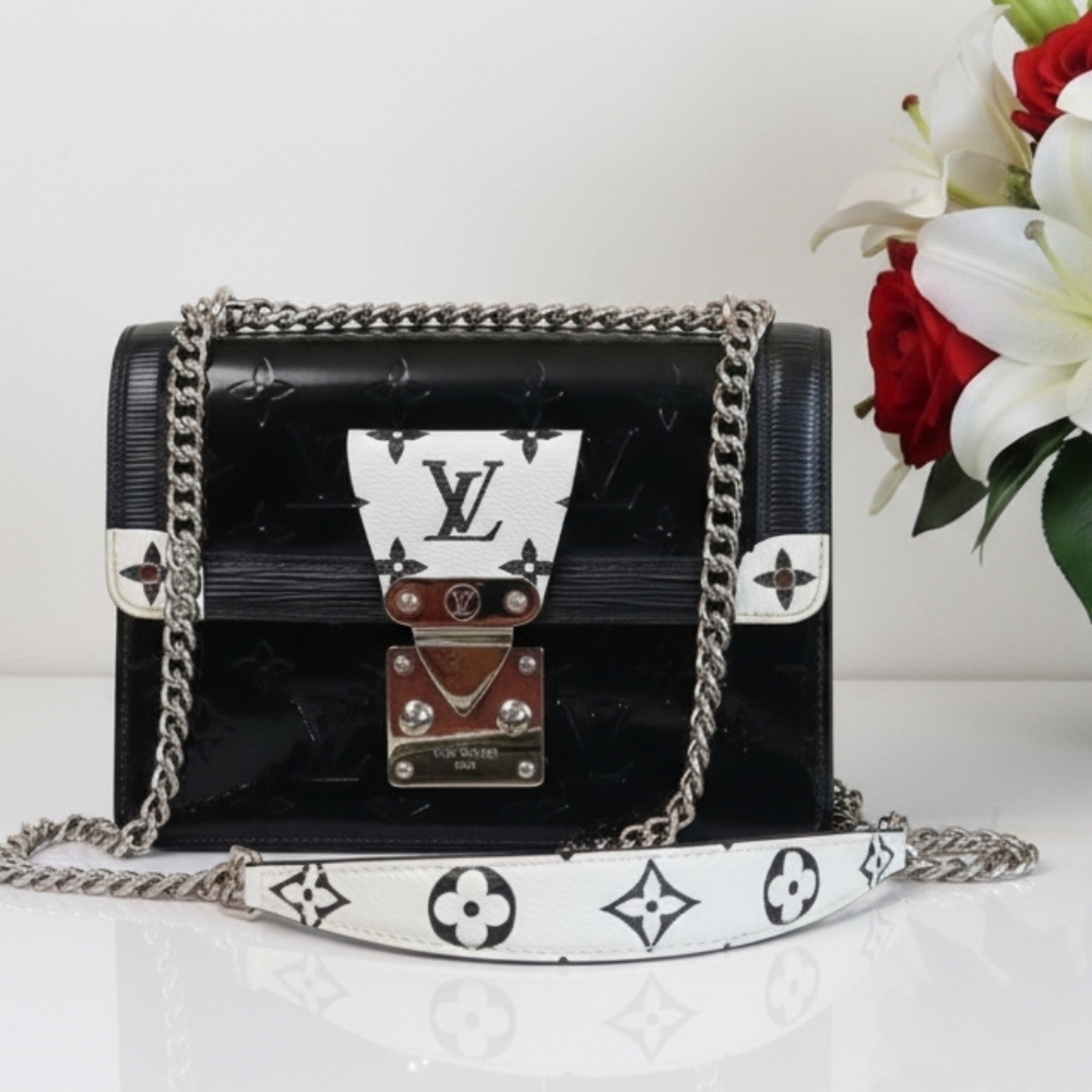 Louis Vuitton Vernis Epi Monogram Wynwood Black and White Crossbody Bag